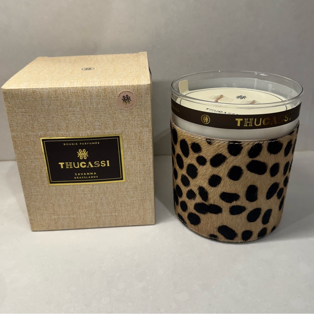 NIB Thucassi Savanna Scented Jar Candle